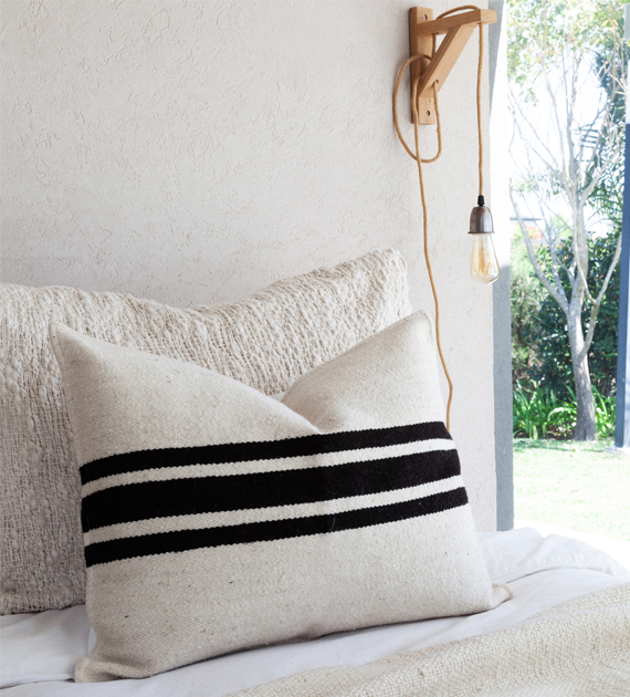 almohadon-regina-b-n